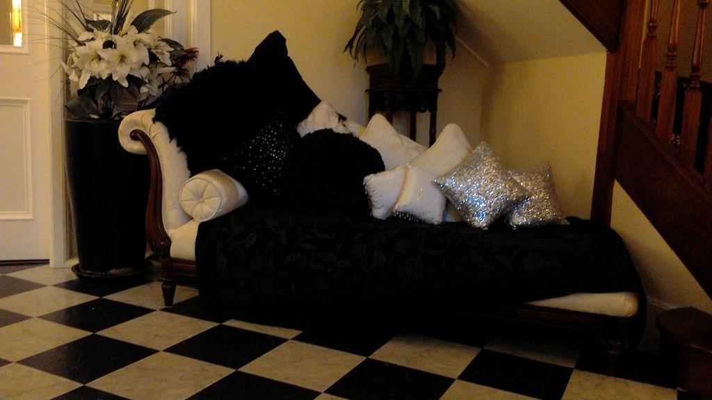 Guest house Aaran 4*
