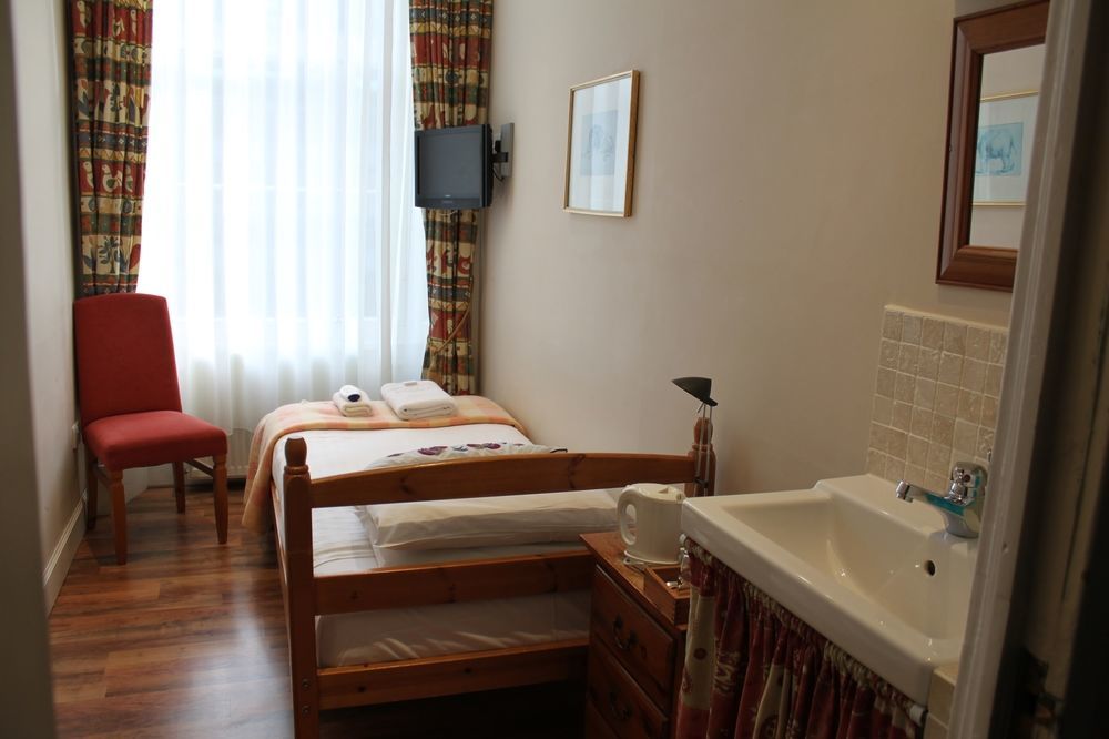 Guest house Dene Guest House, New Town 3*