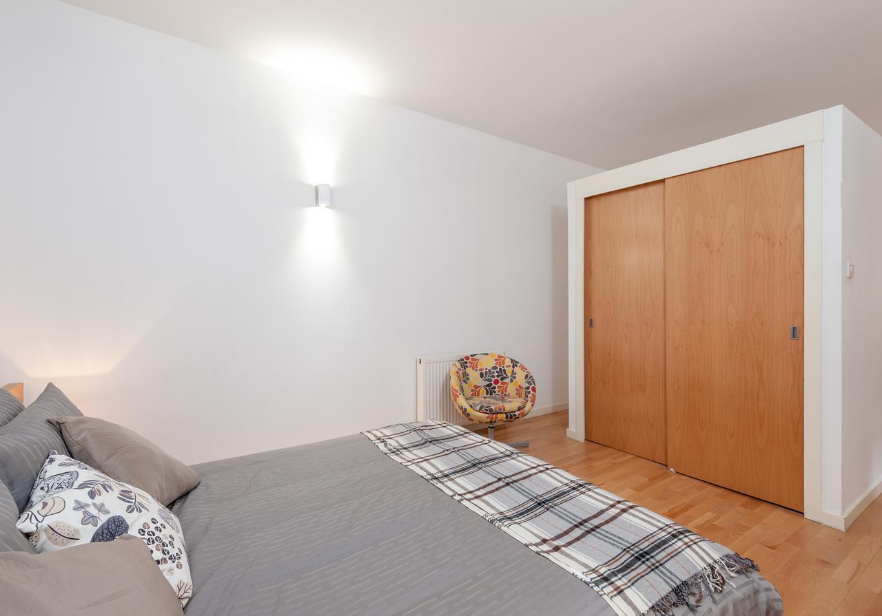 The Edmonstone's Close Apartment *