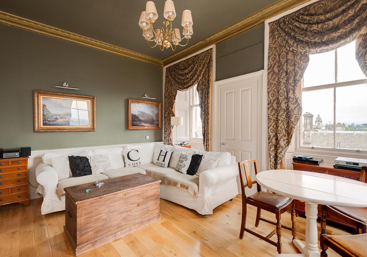Apartment The Castle Esplanade Edinburgh