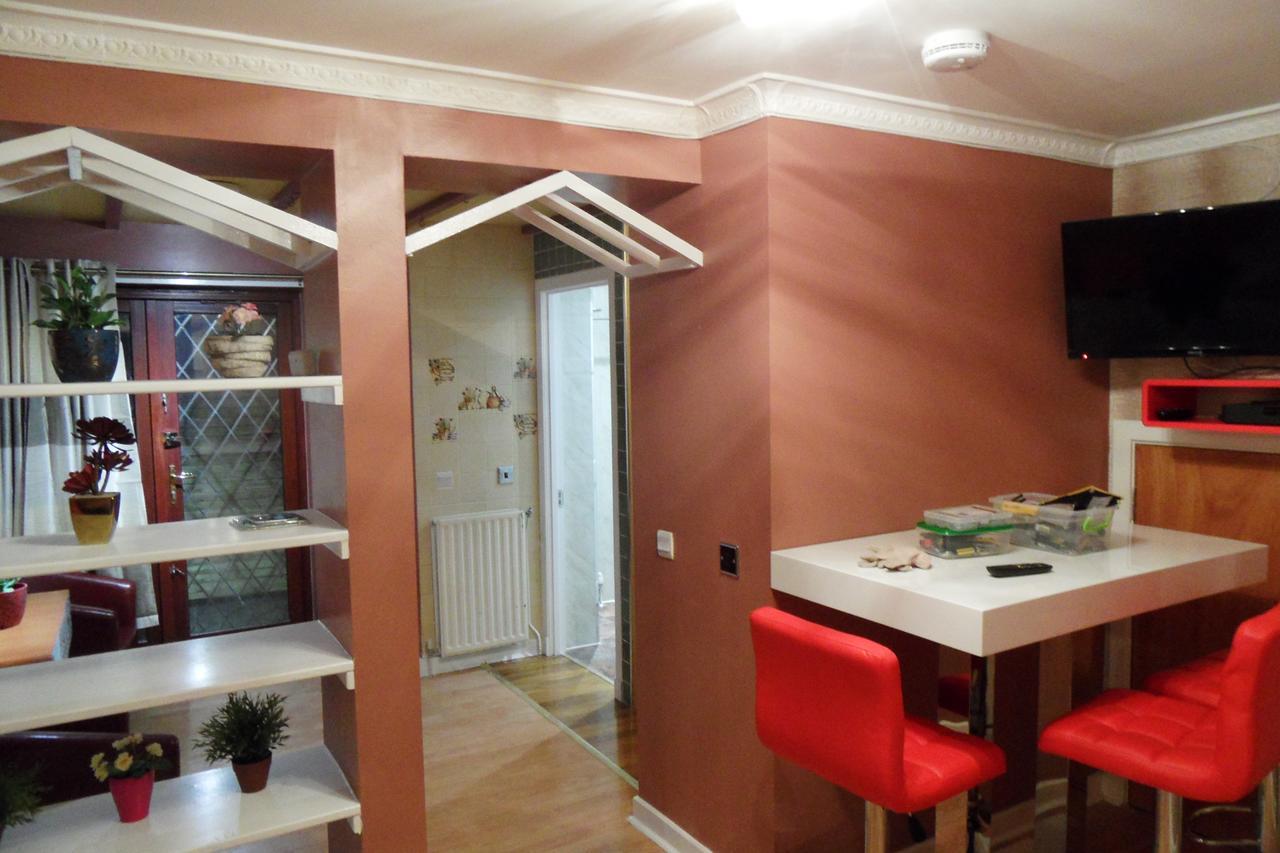 Apartment Ivy Niddrie Park