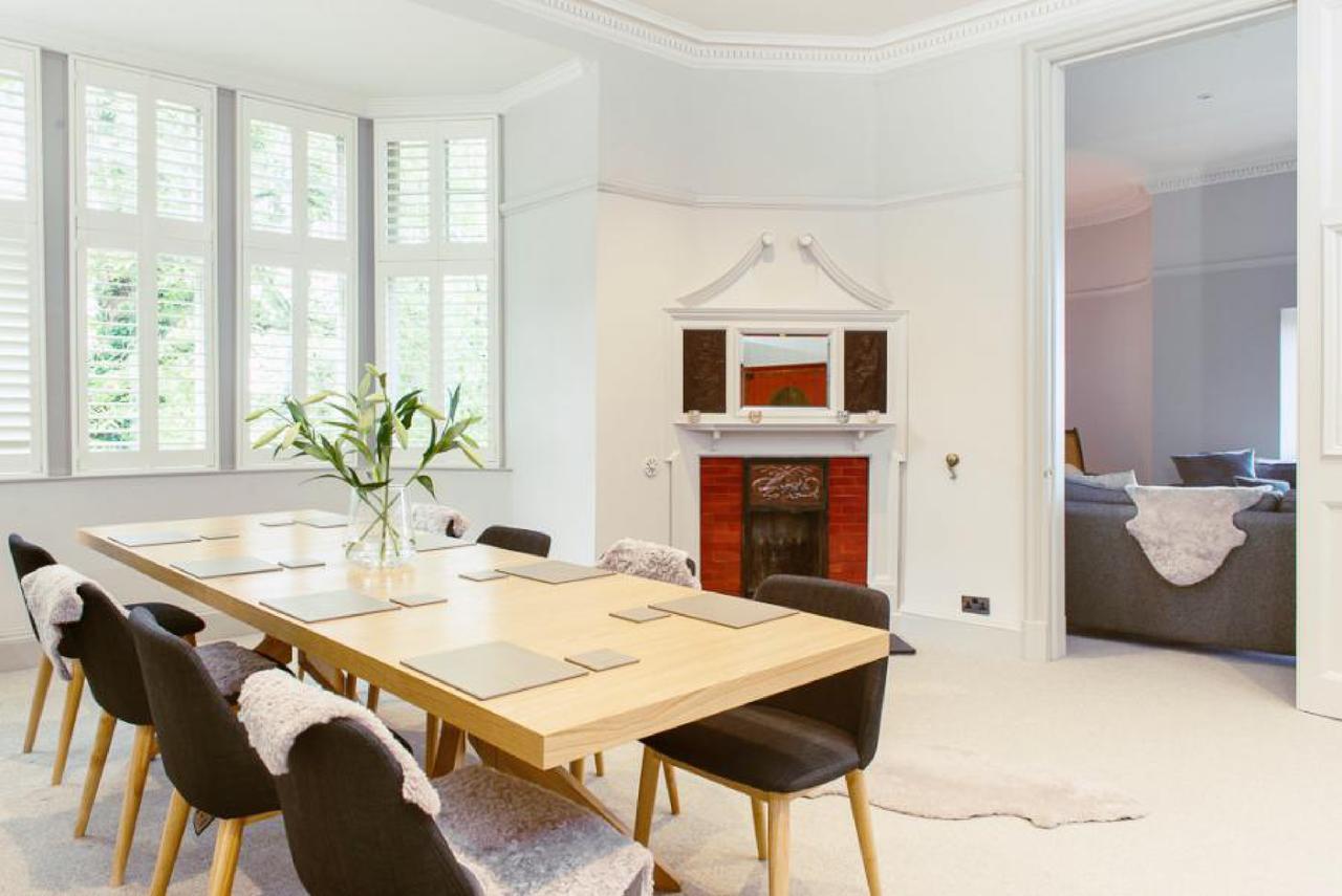 Apartment Ramsay Gardens - Grand 4-bedroom Next To Castle