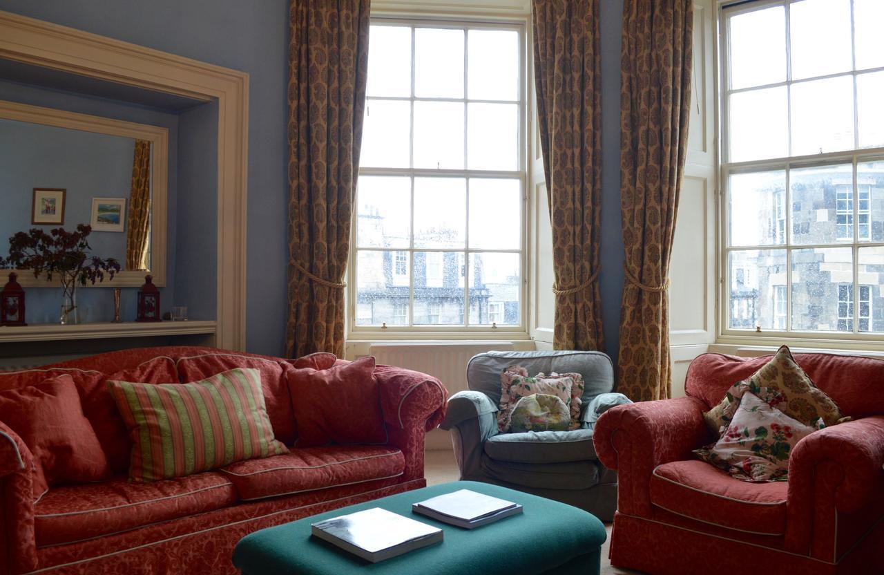 Large Central New Town Flat *