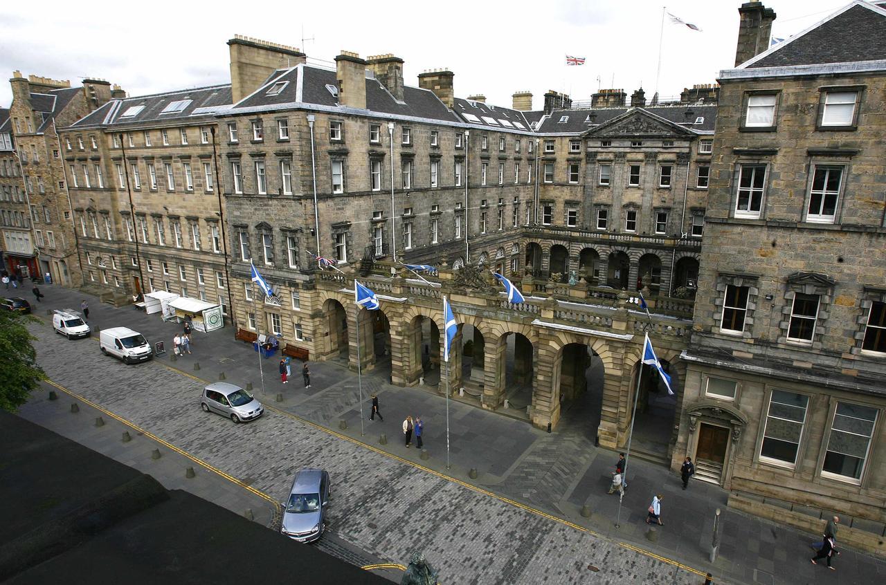 Parliament Sq Edinburgh