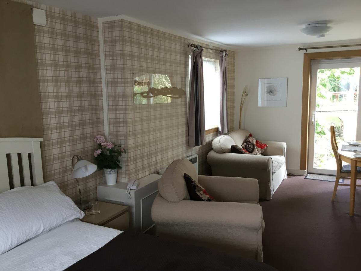 Ingleneuk Bed & Breakfast 3*