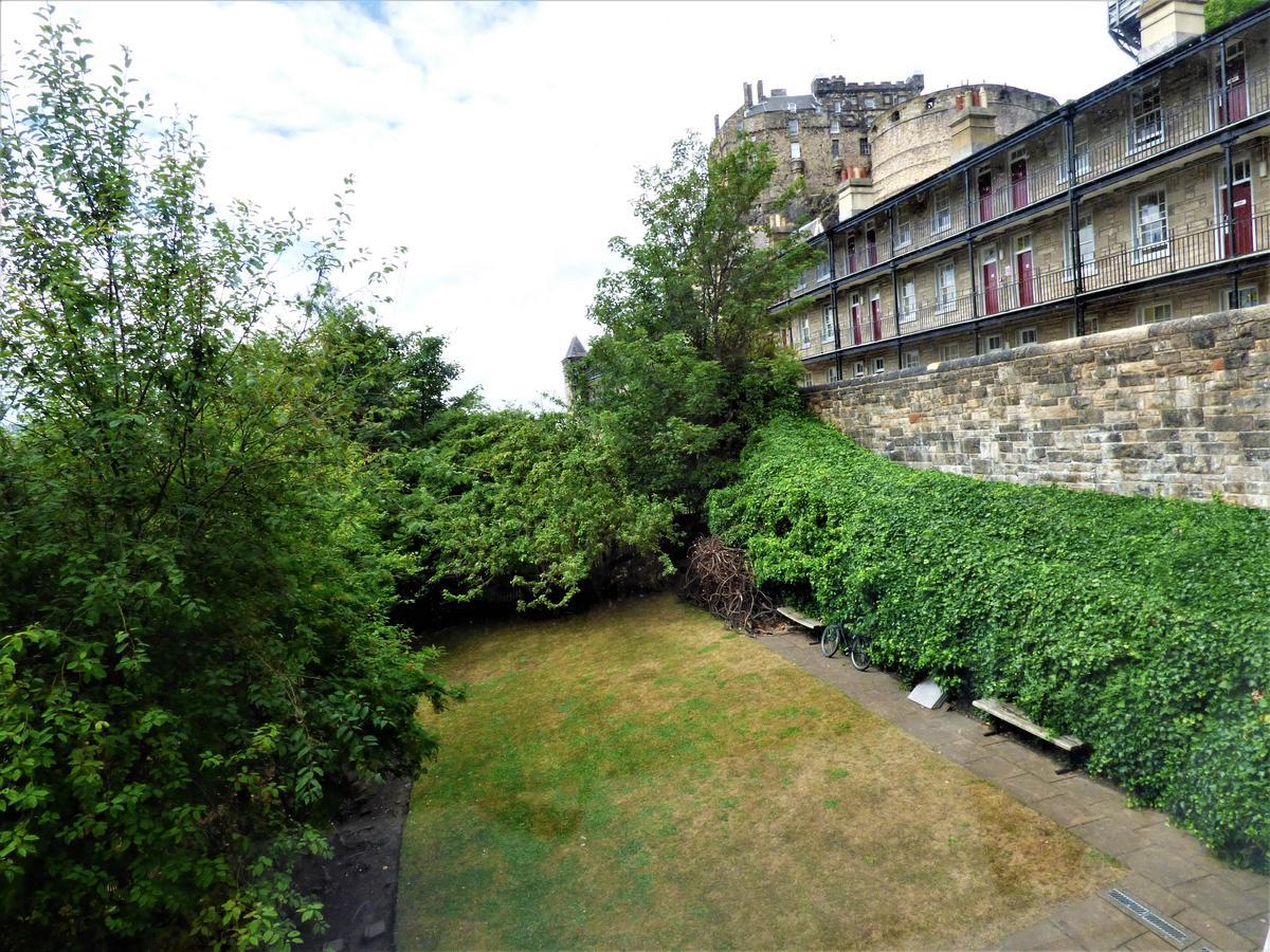 Grassmarket Apartment *