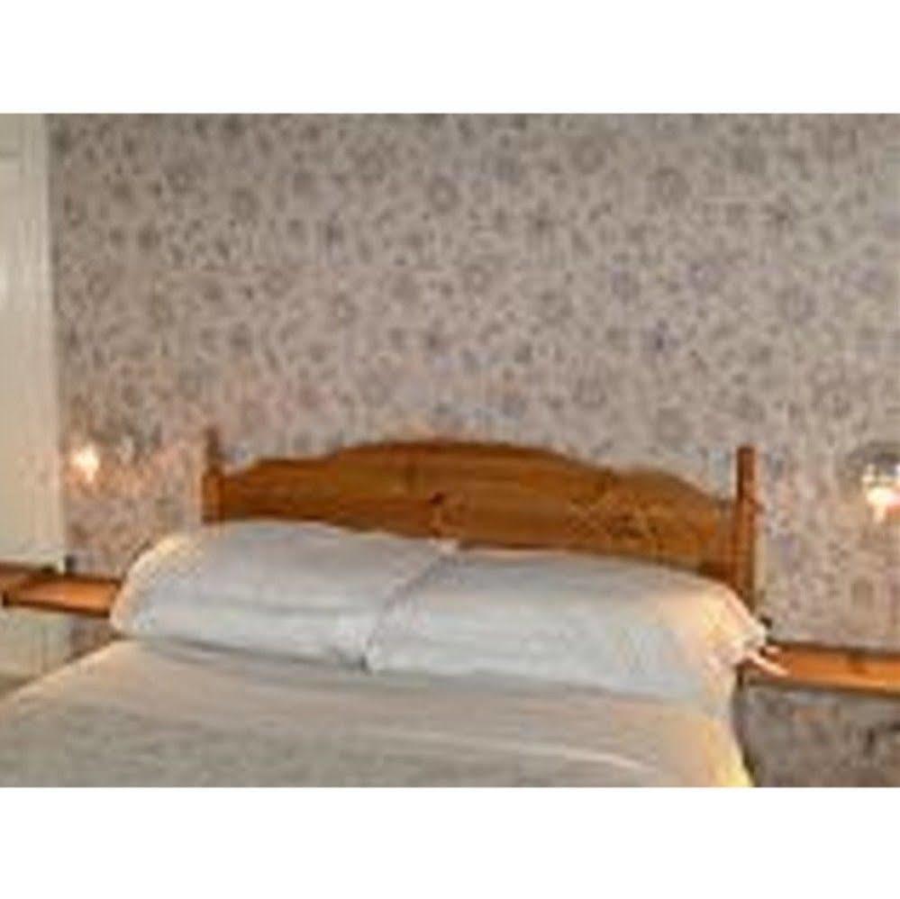 Falcon Crest Guest house 3*