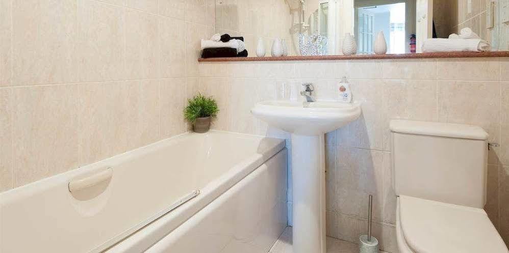 Apartment Tony Asga - Tony's Heart Of Centre Sleeps 2 Edinburgh