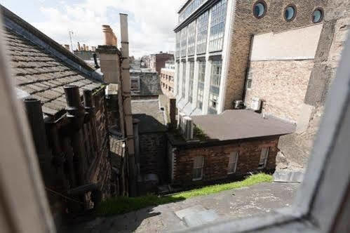 Apartment Tony Asga - Tony's Heart Of Centre Sleeps 2 *
