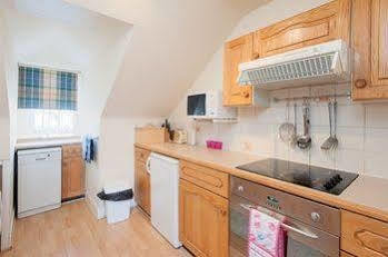 Apartment Tony Asga - Tony's Heart Of Centre Sleeps 2