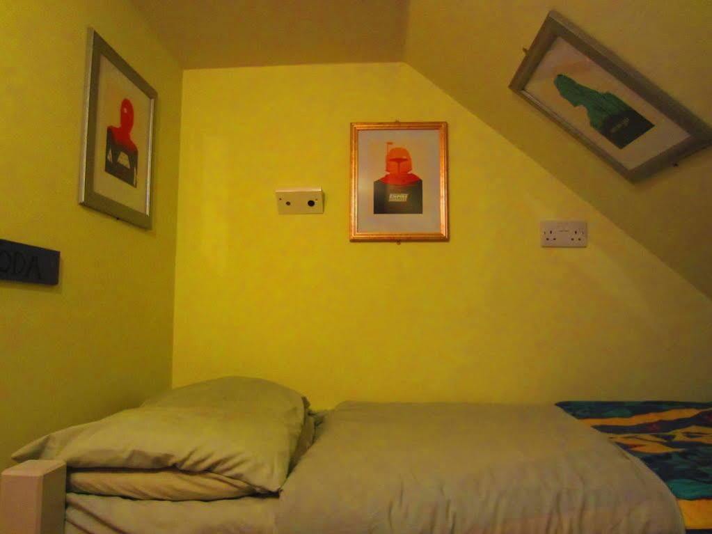 Castle Rock - Adults Only Hostel *