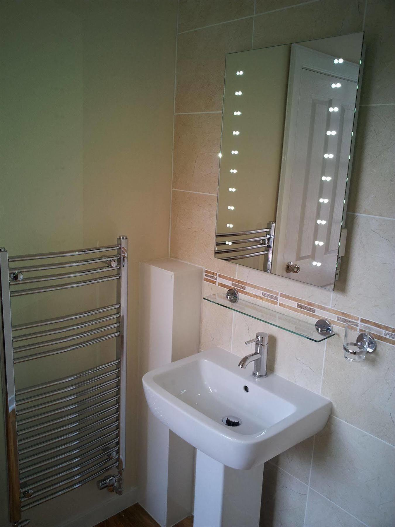 Edinburgh City Suites Aparthotel 4*