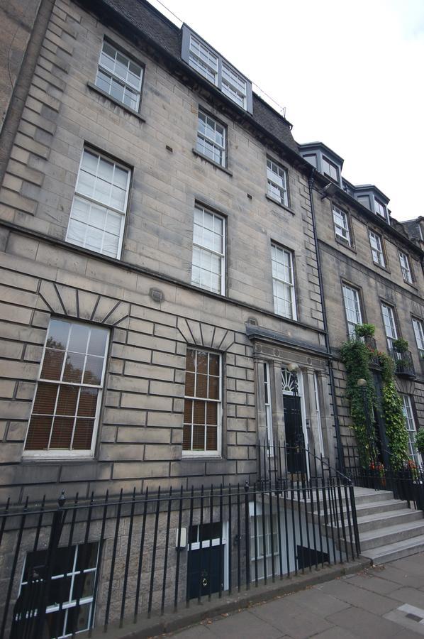 Flats Company - Queen Street - Centre Apartment *