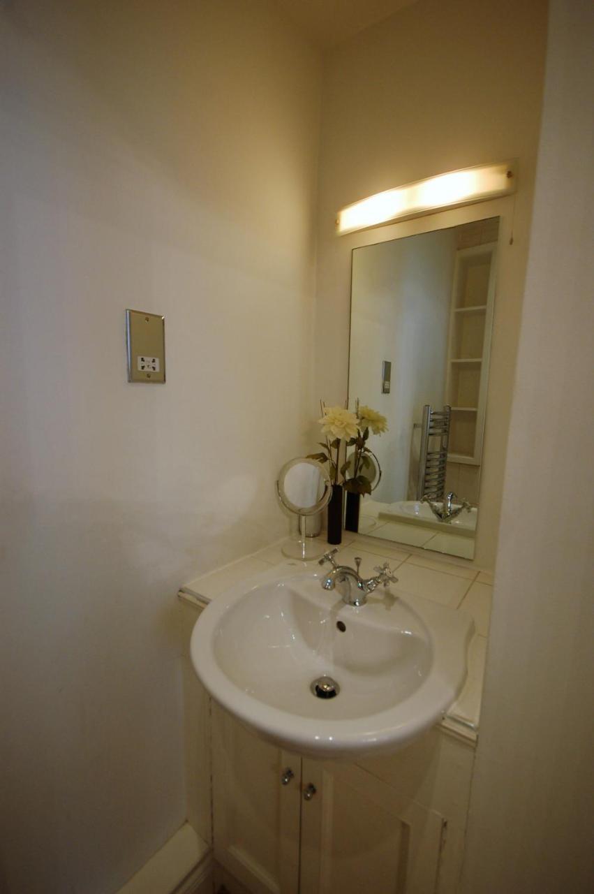 Flats Company - Queen Street - Centre Edinburgh