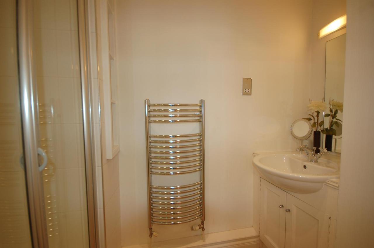 Flats Company - Queen Street - Centre Apartment *