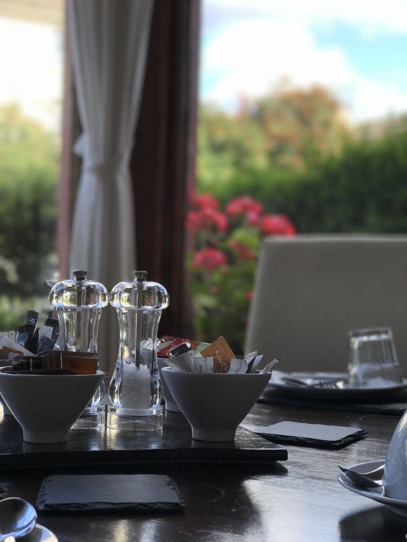 Canadale Bed & Breakfast 4*