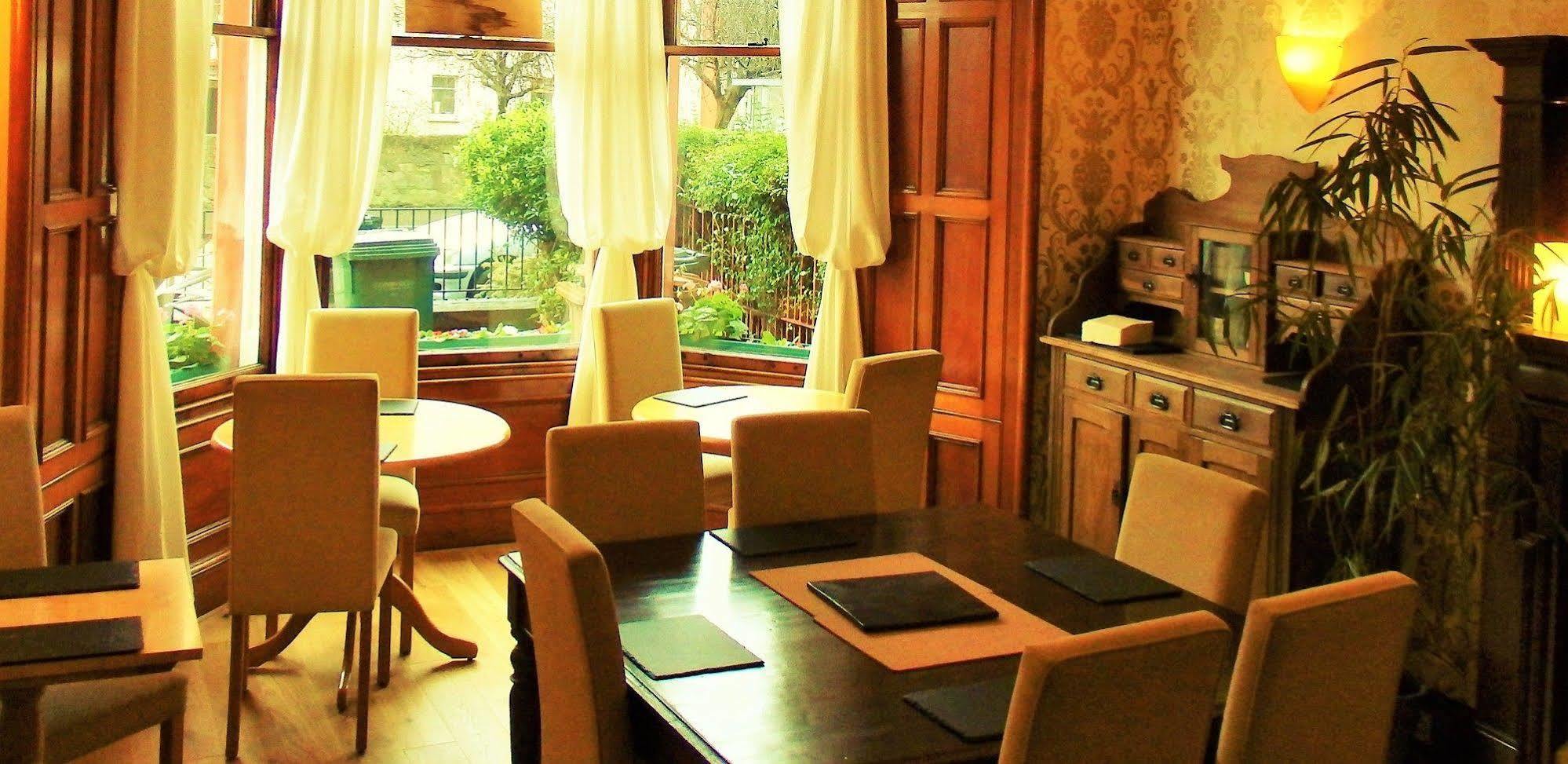 Canadale Bed & Breakfast 4*