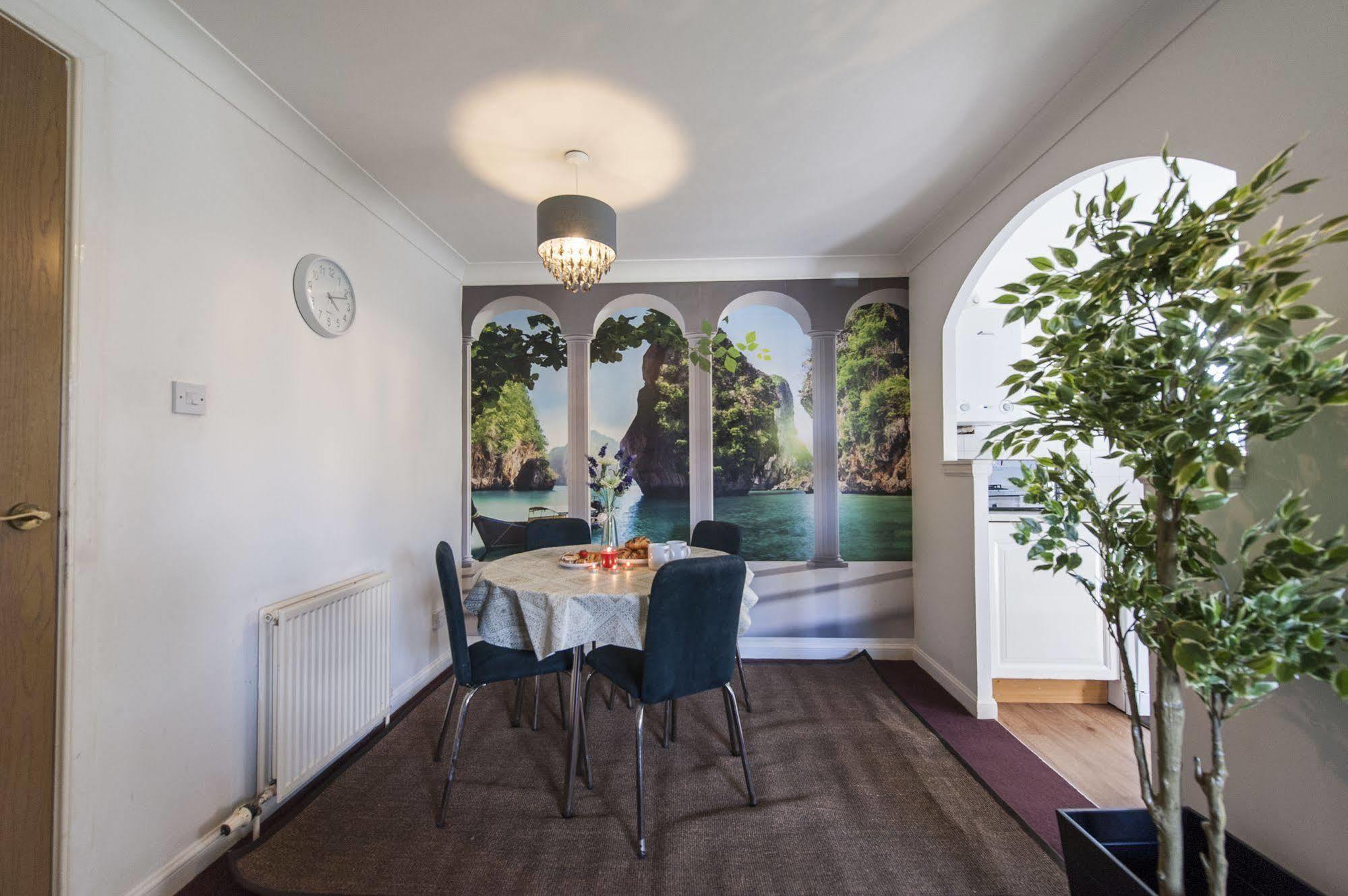 Montgomery - Gyle Apartment