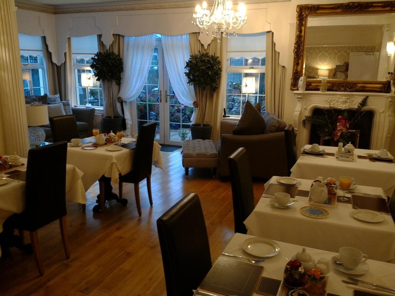 Aaran Guest house