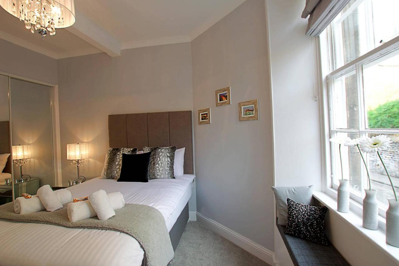 Apartment Joivy Unique Old Town Under Castle EDI