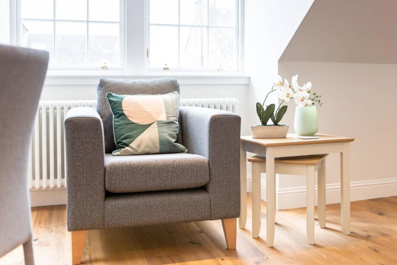 Apartment Altido Quiet Centre Spacious EDI