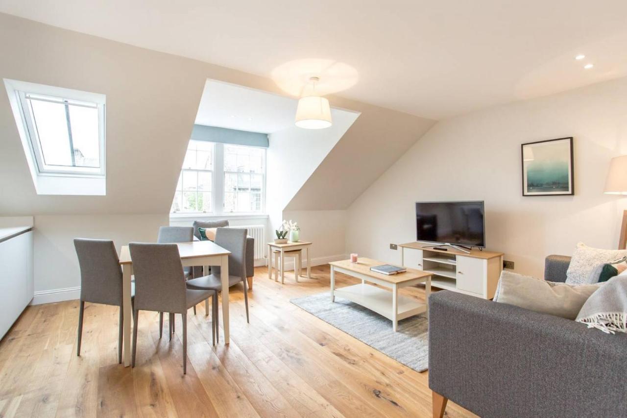 Apartment Altido Quiet Centre Spacious EDI