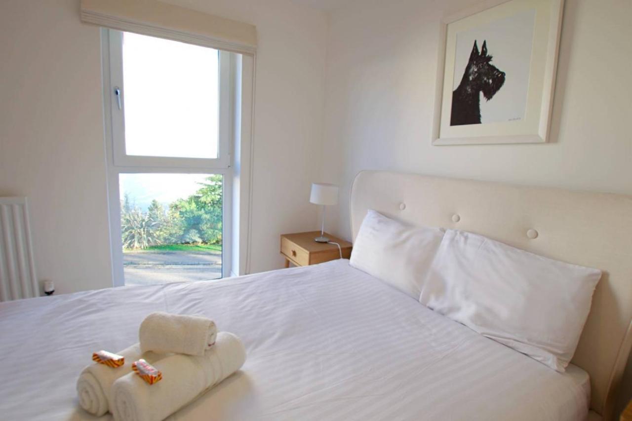 Altido Bright Centre 2bed, 2bath With Free Parking Apartment *