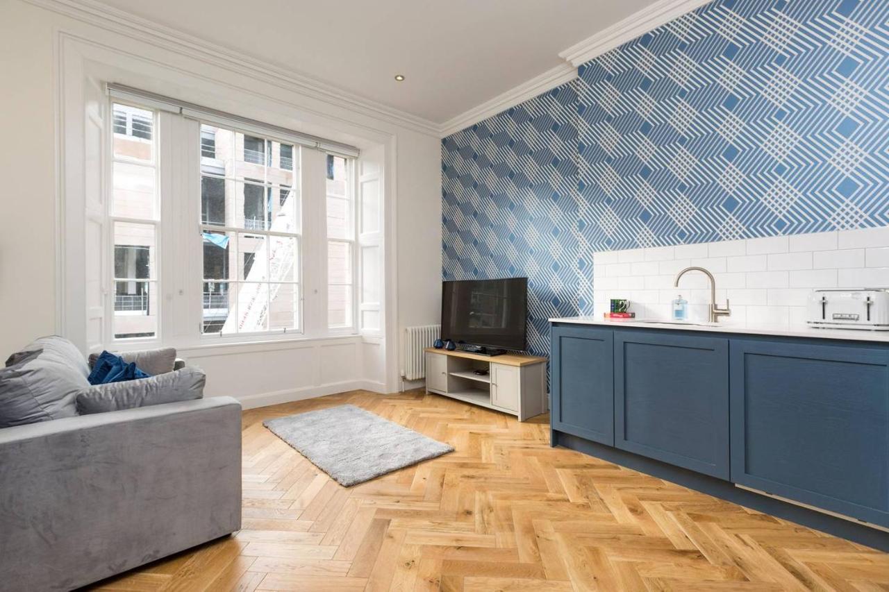 Luxury Renovated 1 Bed Nr St - Super Apartment Edinburgh