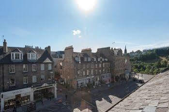 Tony Asga - Tony's Heart Of Centre Sleeps 2 * Edinburgh