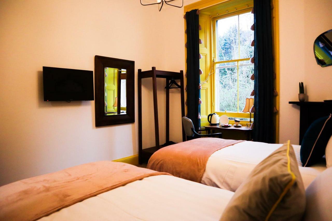 Guest house New Town (adults Only)