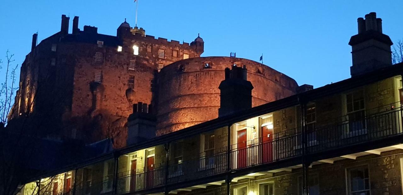 Grassmarket Apartment *