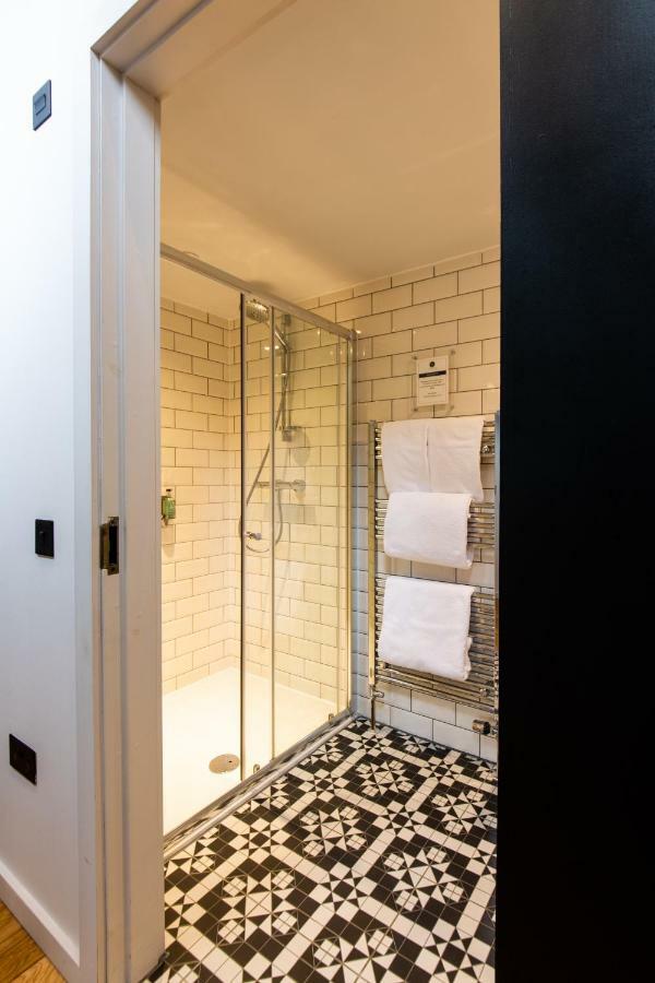 Linton Collection - Blackfriars Lofts Apartment EDI
