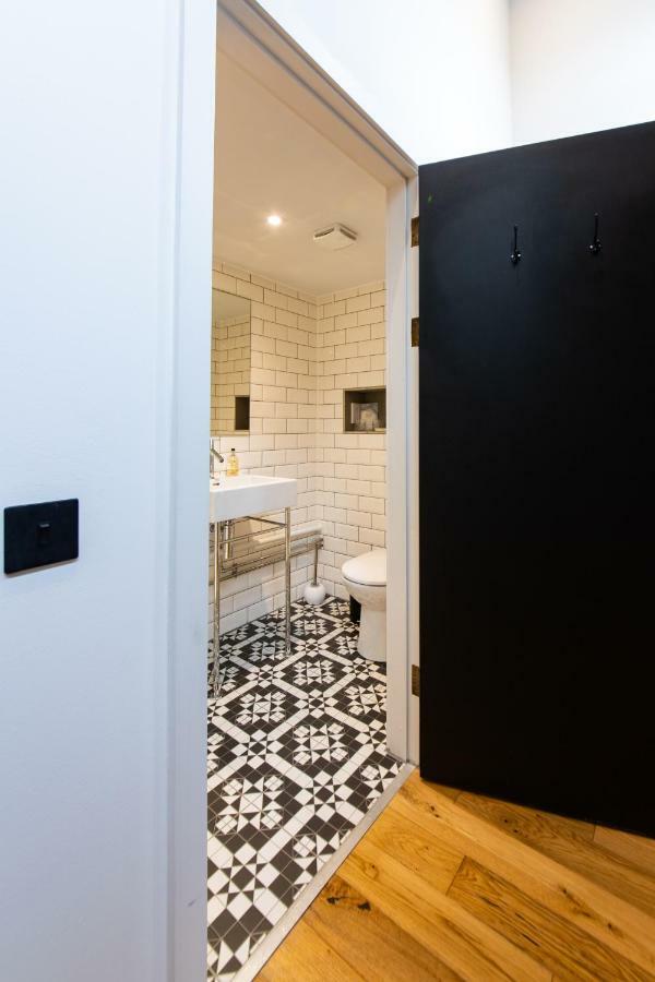 Linton Collection - Blackfriars Lofts * EDI