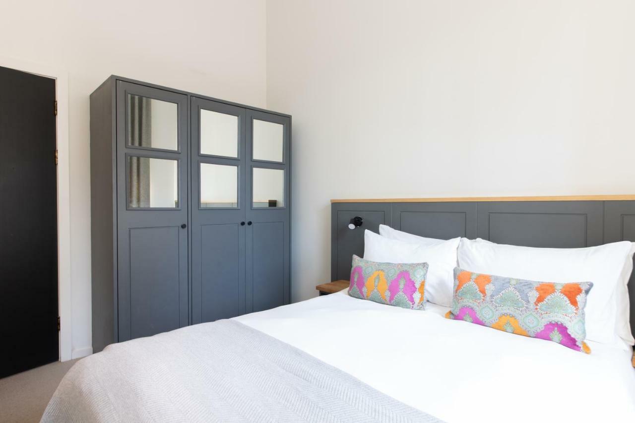 Linton Collection - Blackfriars Lofts Apartment
