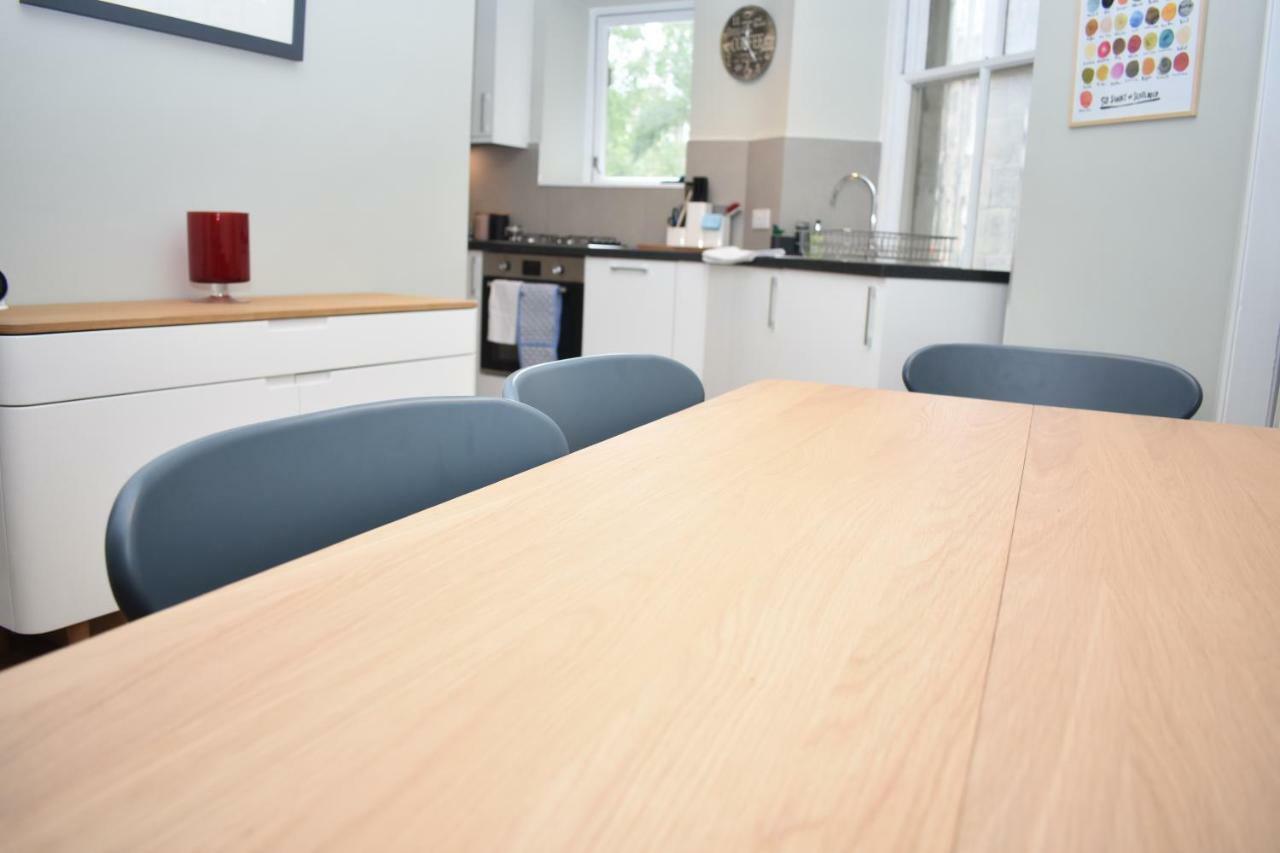 High Street - Modern Scandi Design In The Heart Of The Old Town! * Edinburgh