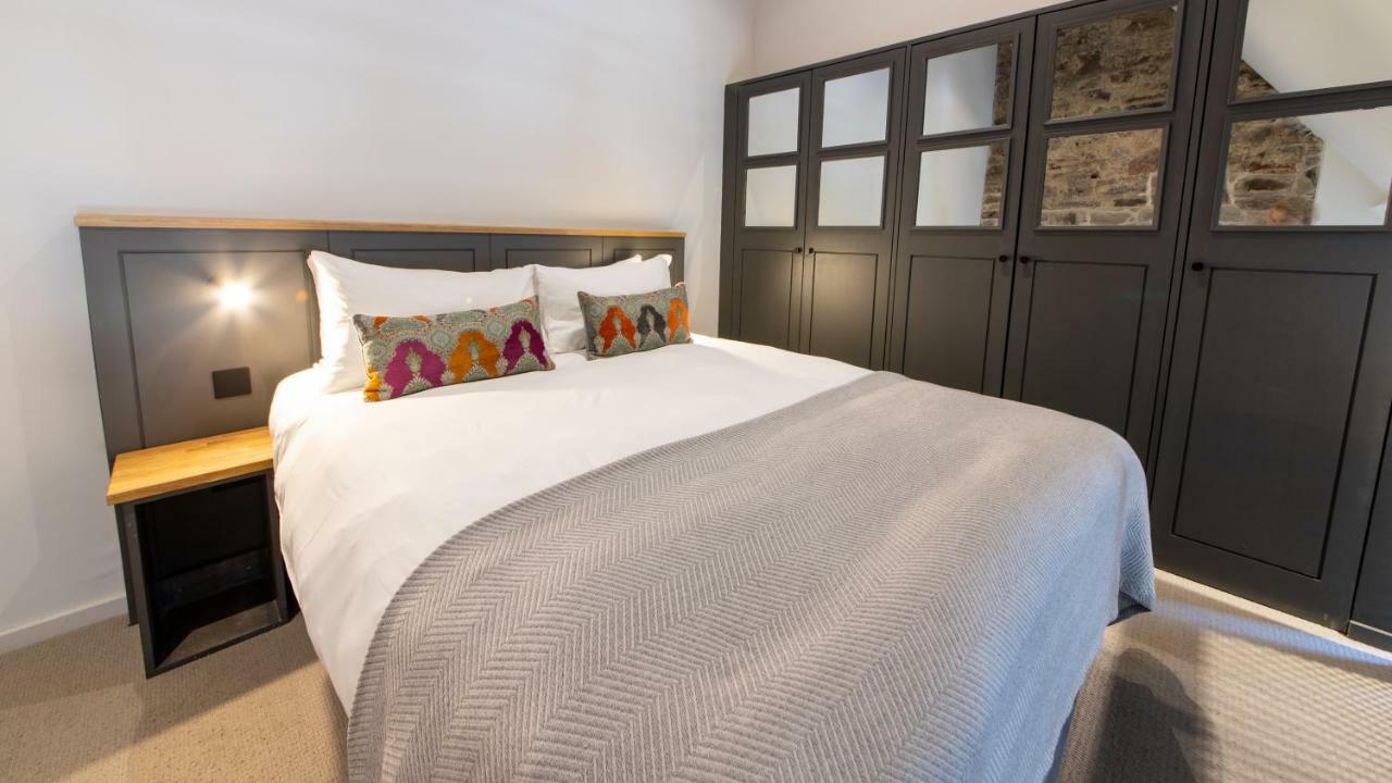 Linton Collection - Blackfriars Lofts * EDI