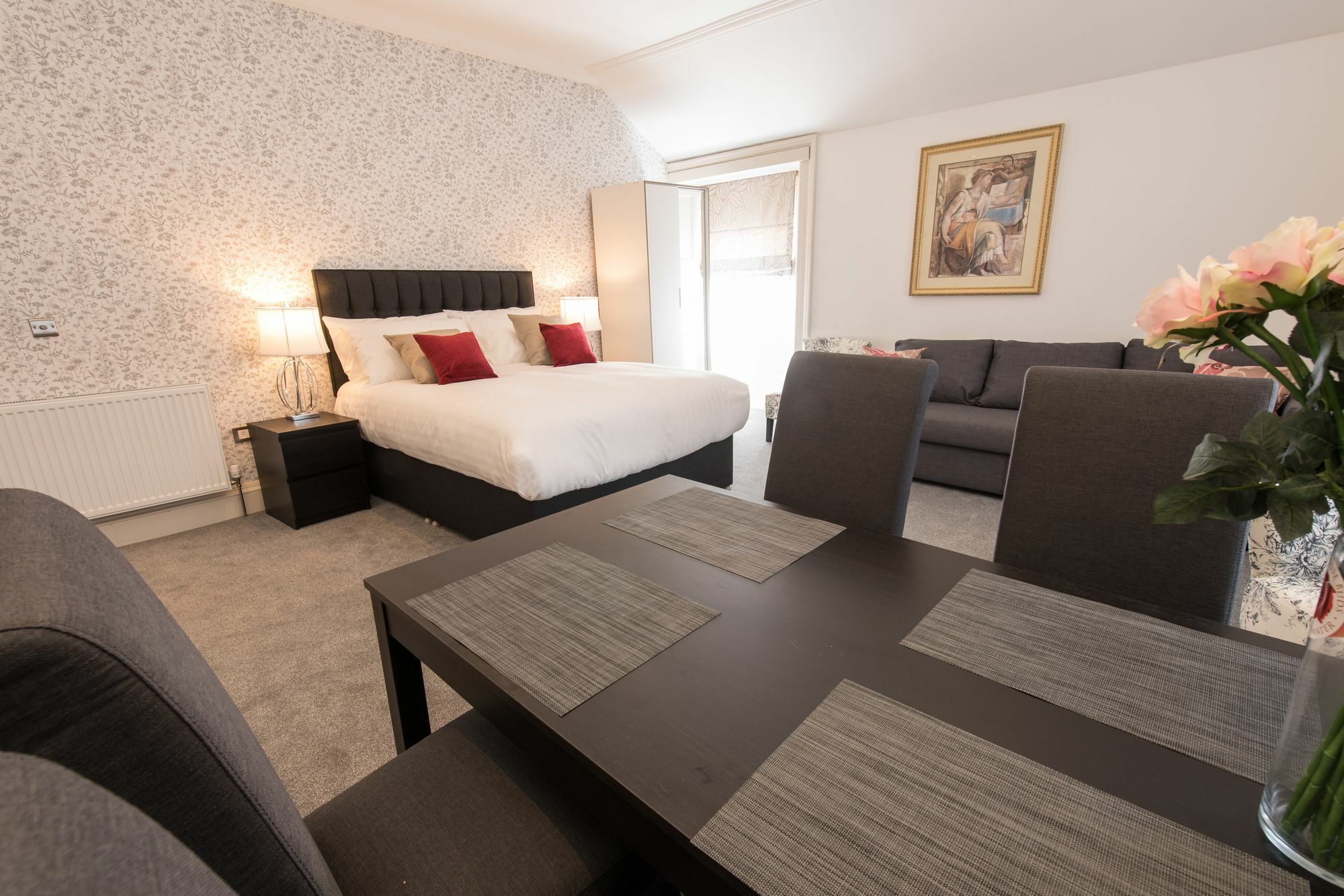 Apartment Royal Princes EDI