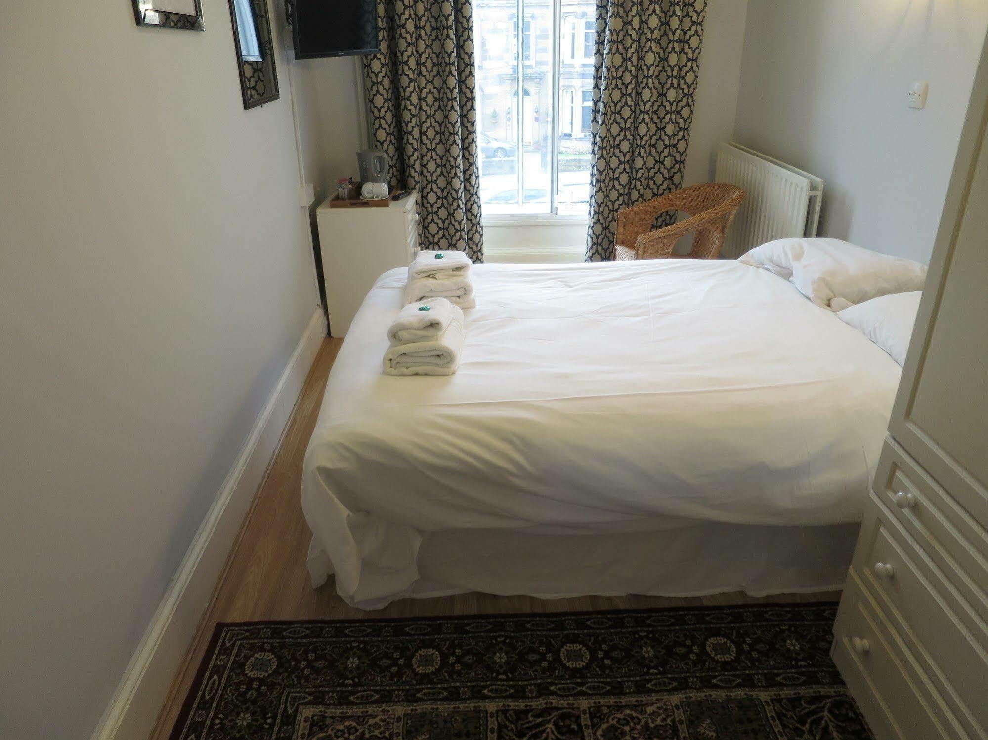 Thornfield Guest 3*