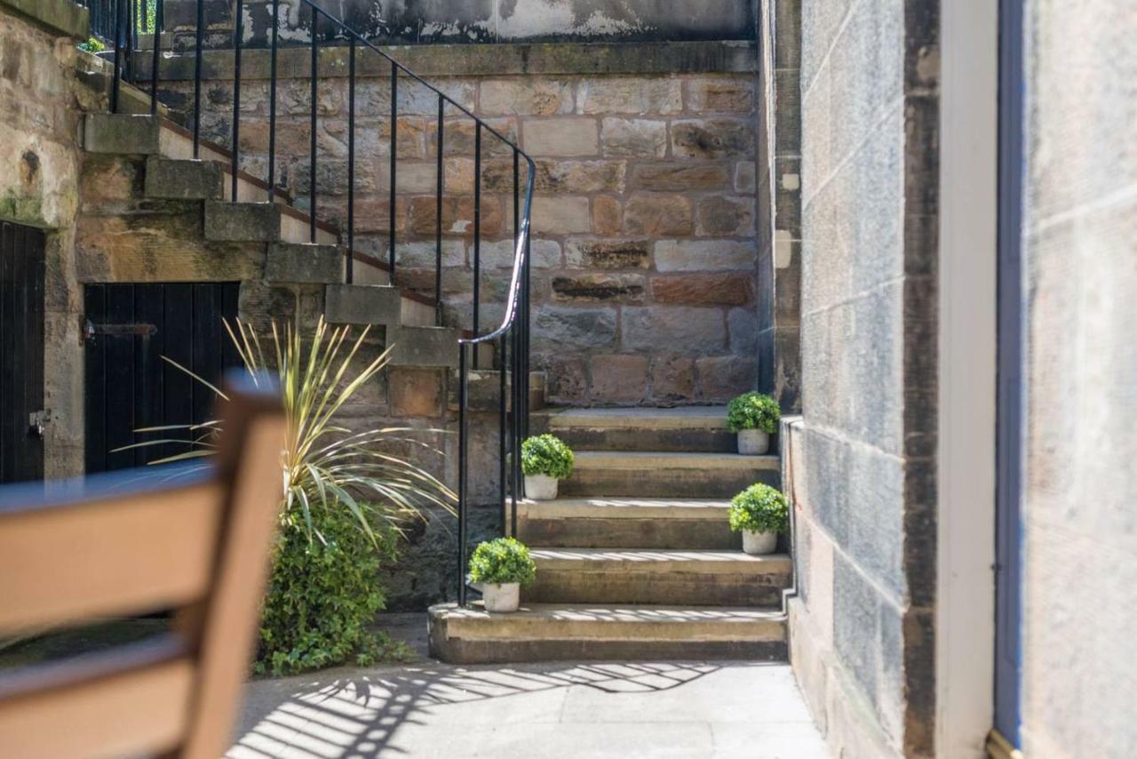 Joivy Luxury With Patio In Centre Apartment EDI