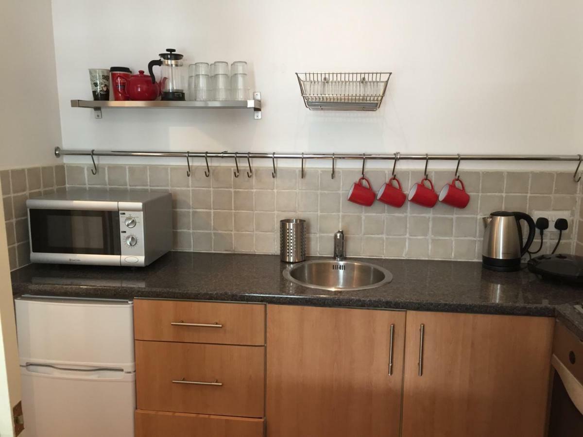 Historic Mill Flat In Leith *