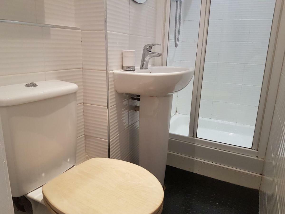 Apartment The Broughton - Modern 1 Bed Flat - Walking Distance From Centre