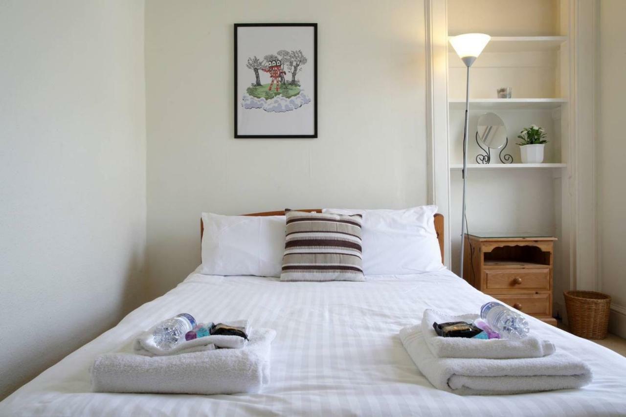 Grindlay Street Residence, 2 Bedroom, 2 Bathroom Close To Castle * Edinburgh