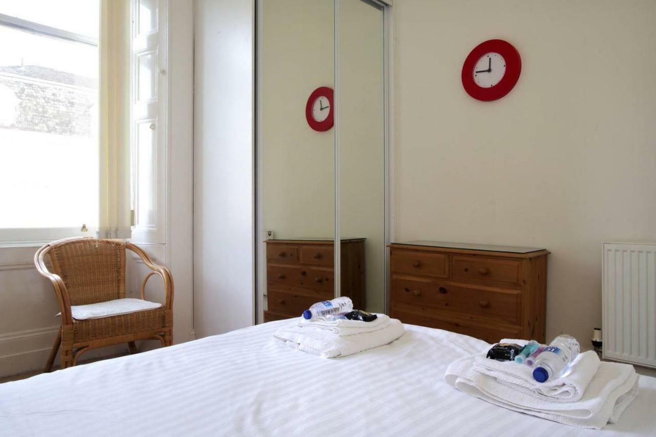 Apartment Grindlay Street Residence, 2 Bedroom, 2 Bathroom Close To Castle *