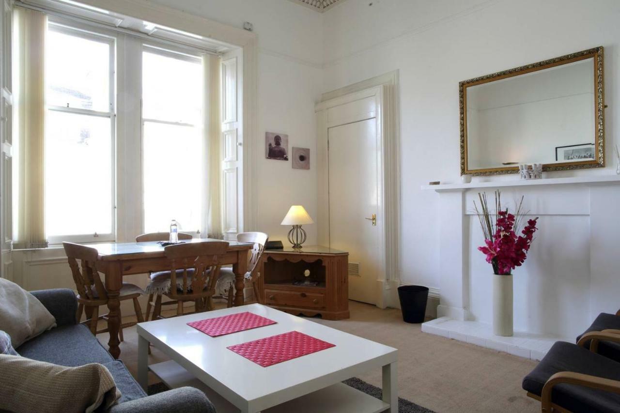 Grindlay Street Residence, 2 Bedroom, 2 Bathroom Close To Castle * Edinburgh