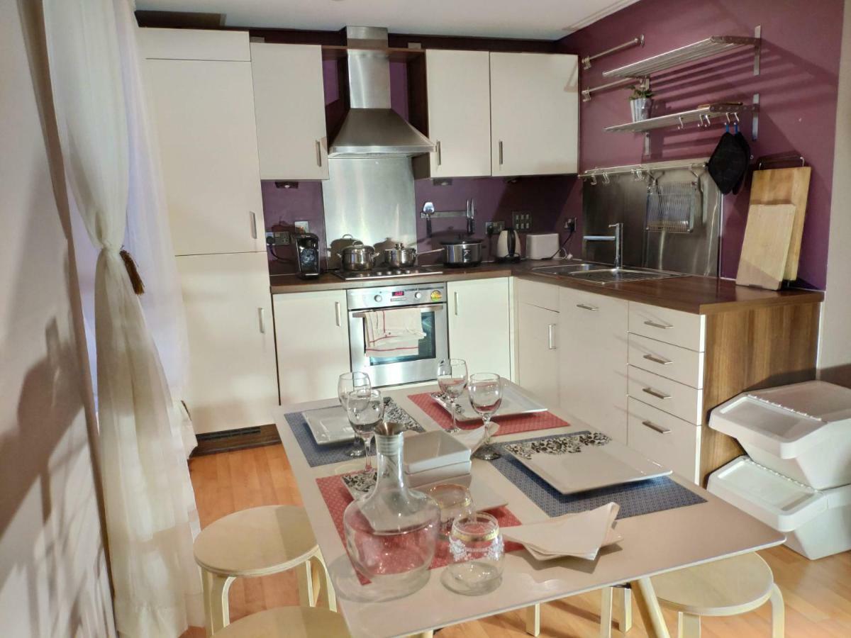 Western Harbour View Apartment *