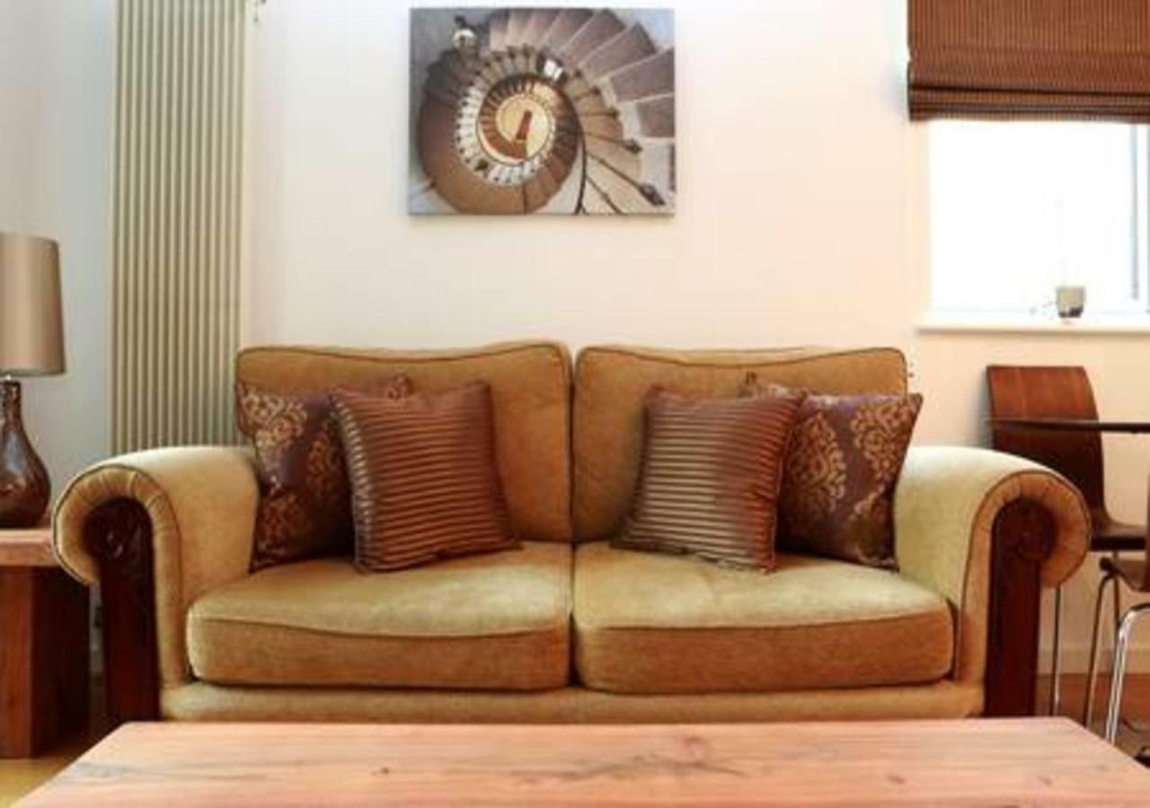 Apartment The Park - Holyrood Road With Free Parking *