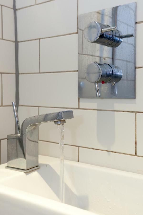 The - Floor 2 Bedroom Apartment Edinburgh
