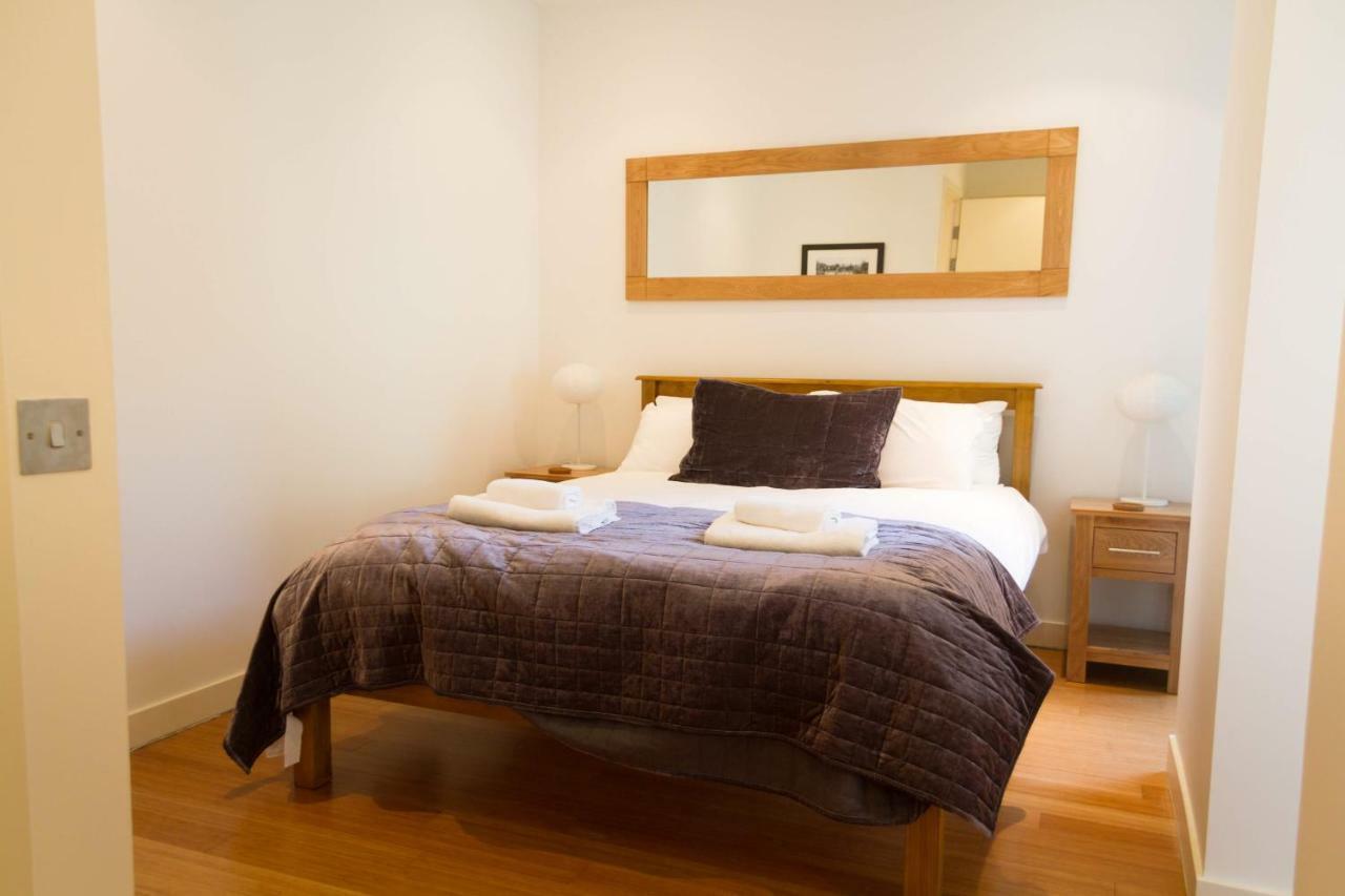 2 Bed At Quartermile Edinburgh