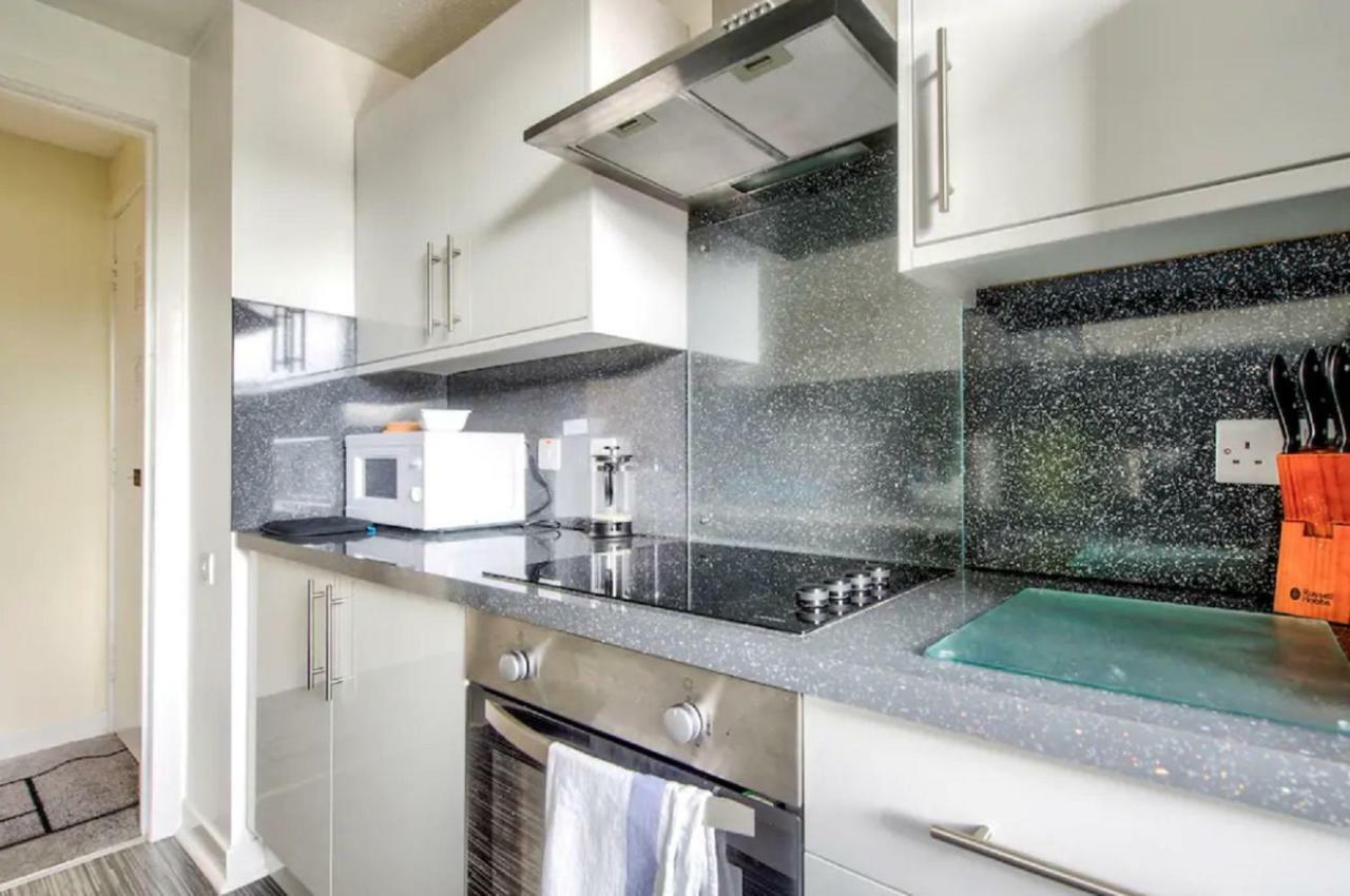Apartment Charming 1 Bed With Castle View *