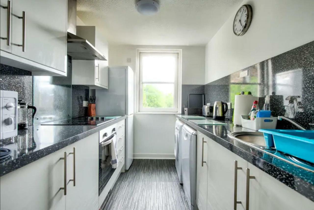 Charming 1 Bed With Castle View Apartment